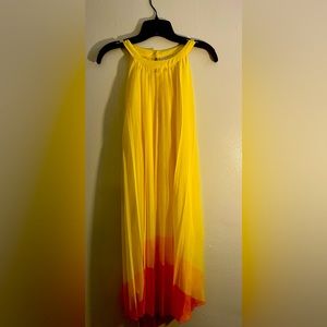 Ombré pleated yellow sundress with belt